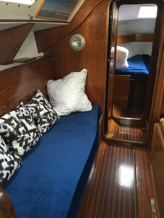 Отель Voilier De 9M 4 Couchages Поркероль Экстерьер фото